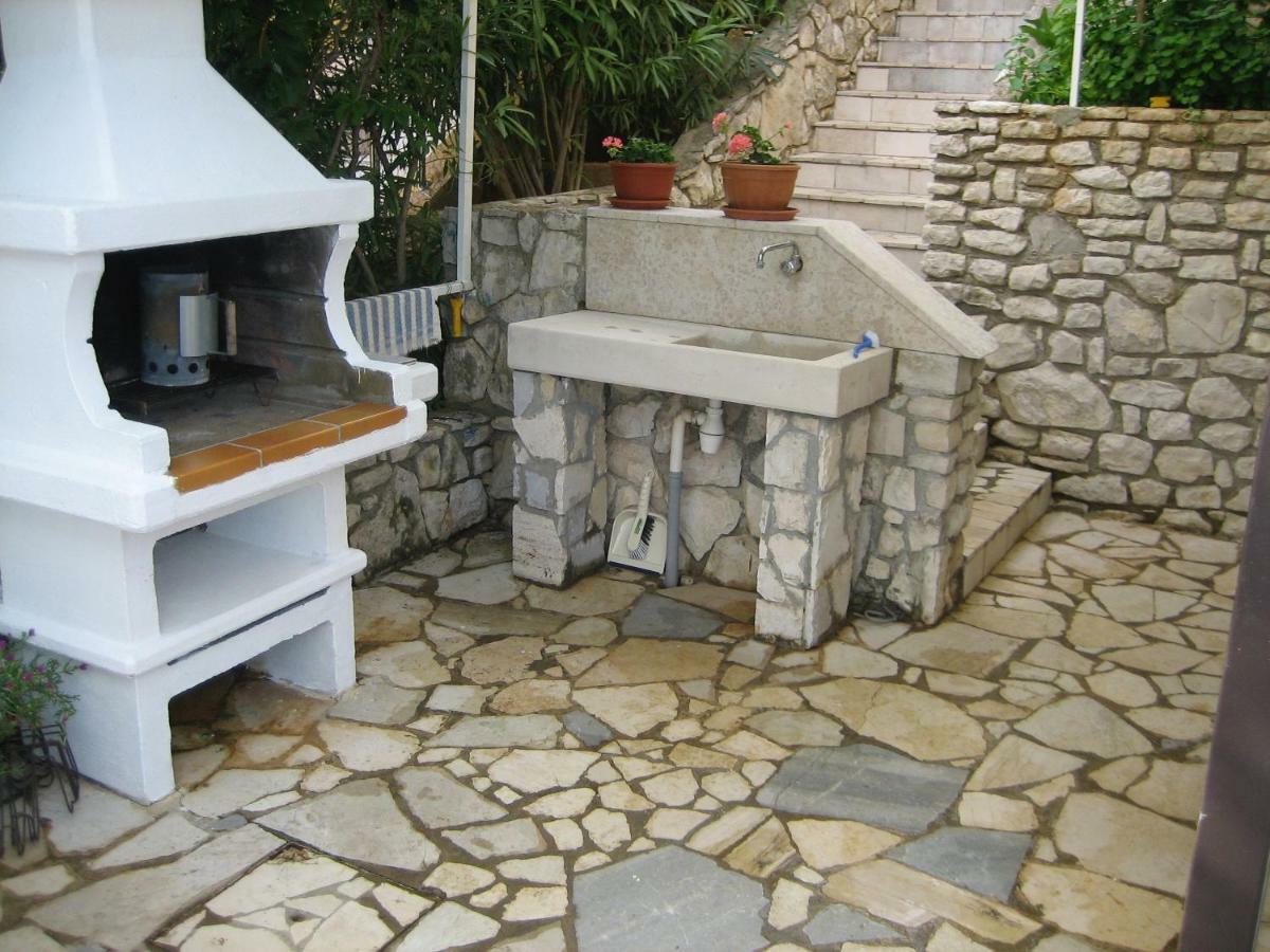 Luxury 1 Bedroom Apartment In Rabac Exterior photo