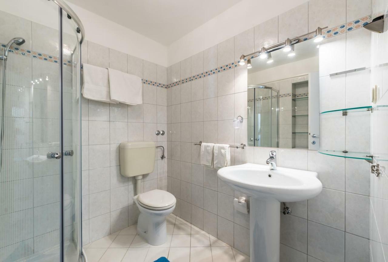 Luxury 1 Bedroom Apartment In Rabac Exterior photo